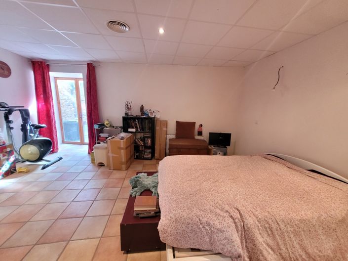 Image No.9-3 Bed House for sale