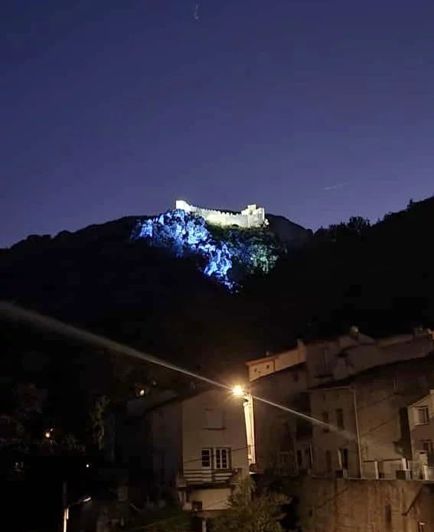 Image No.10-3 Bed House for sale