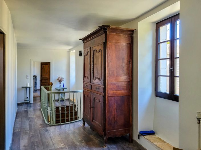 Image No.11-6 Bed House for sale