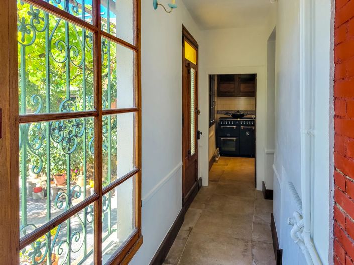 Image No.7-6 Bed House for sale