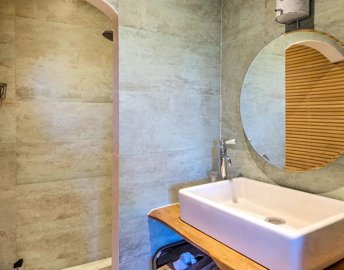 20226c7f2c1e83e4d44be86eba0a882af1bd671566192