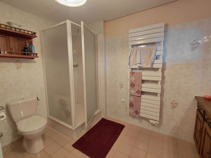 Image No.13-6 Bed House for sale