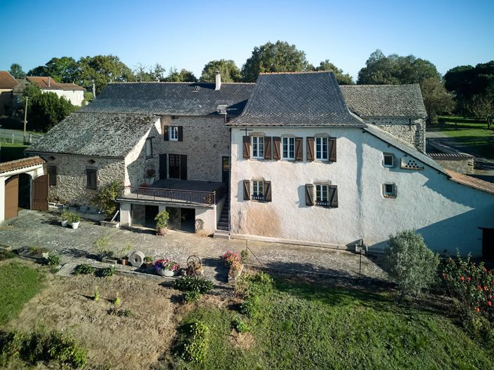 Image No.2-6 Bed House for sale