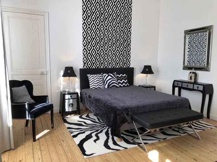 Image No.7-5 Bed House for sale