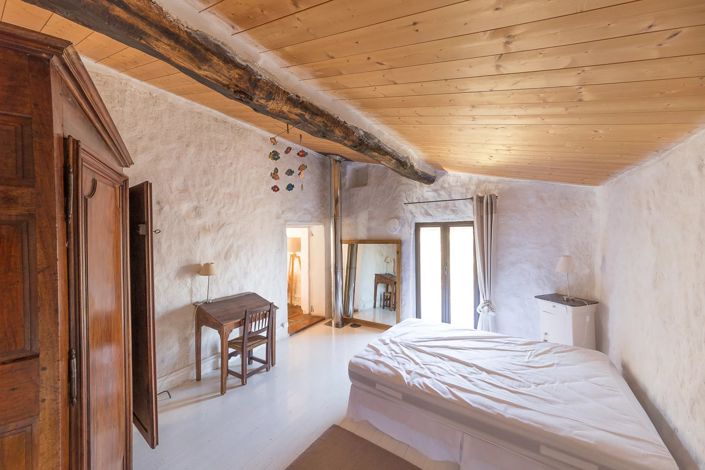 Image No.11-5 Bed House for sale