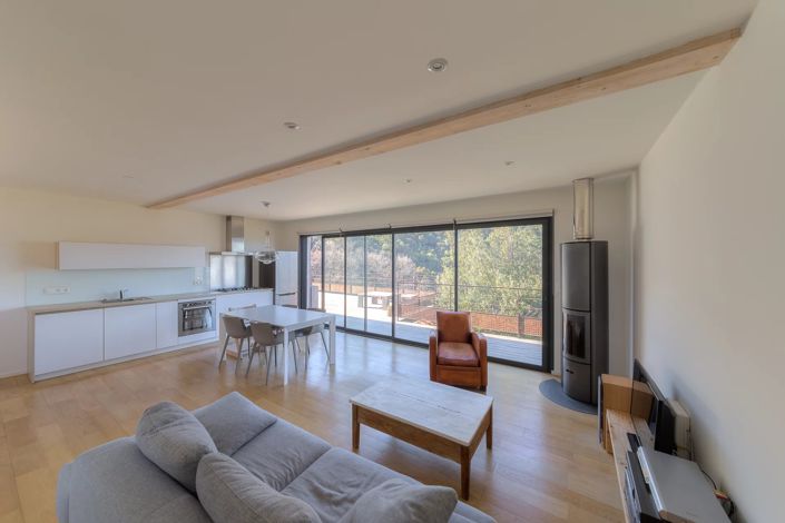 Image No.4-5 Bed House for sale