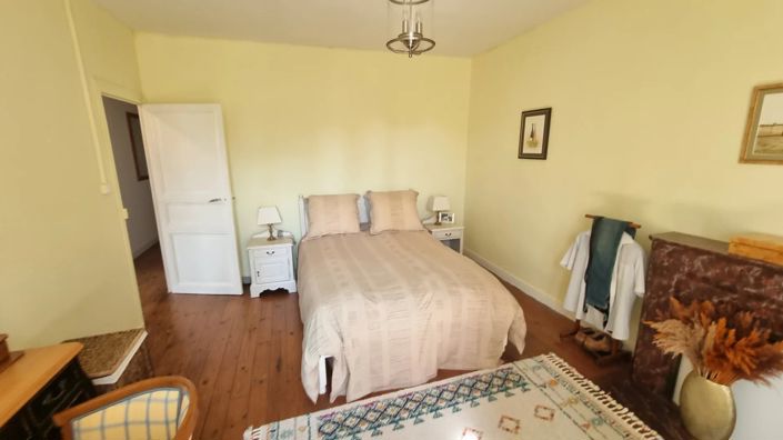 Image No.14-4 Bed House for sale