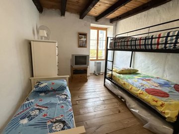 8a7e652b033152f4add77a8bb83948c85c6e15d275192