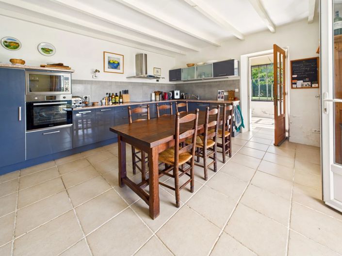 Image No.3-4 Bed House for sale