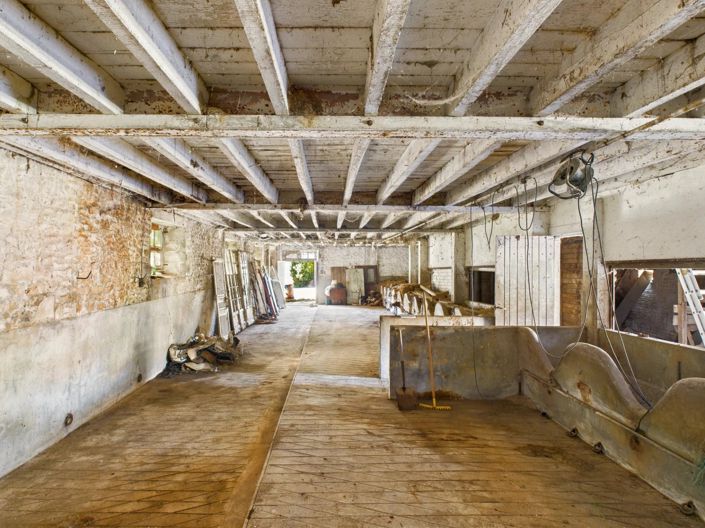 Image No.3-Barn for sale