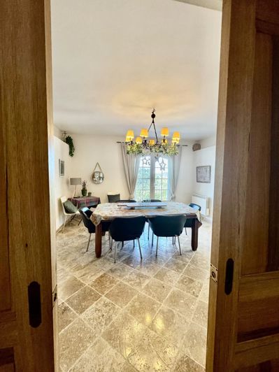 Image No.6-4 Bed Property for sale