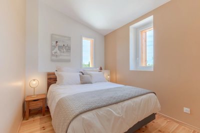 e3ec0482aab592b33e927d510f2caae9833422bab1384