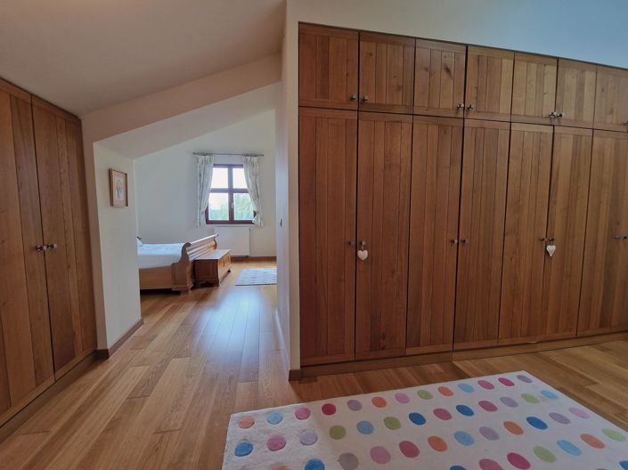 Image No.10-5 Bed Village House for sale