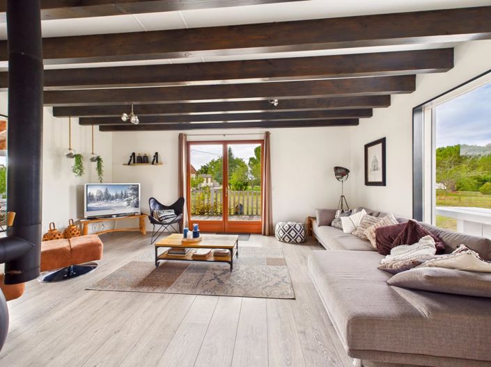 Image No.4-8 Bed House for sale