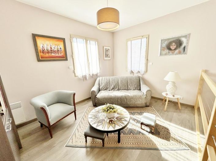 Image No.13-3 Bed House for sale