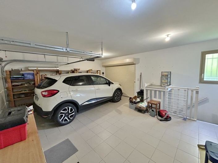 Image No.15-3 Bed House for sale