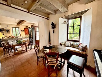 9746a9e0ac876e08724a2908d08e3bdb24d2ea5e60324