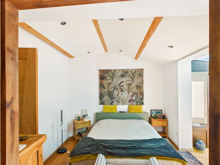 Image No.7-5 Bed House for sale