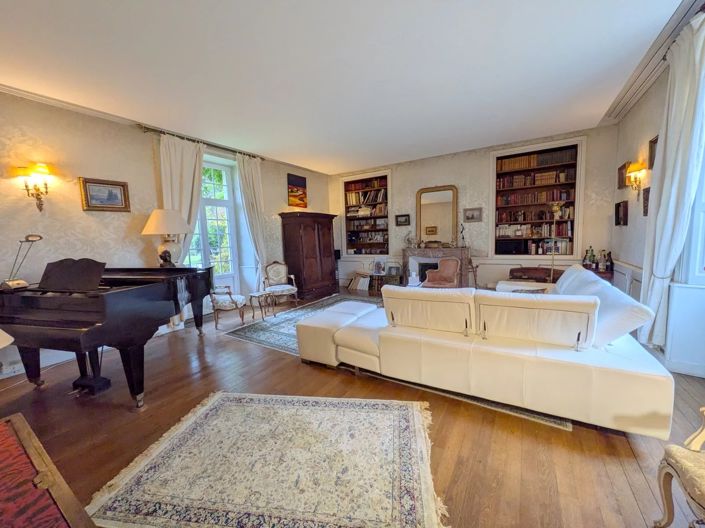 Image No.3-7 Bed House for sale