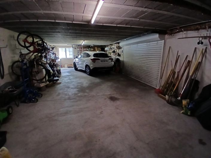 Image No.13-5 Bed House for sale