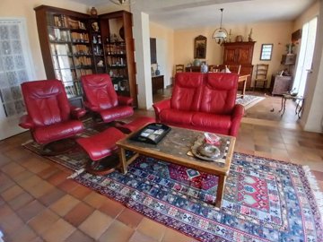 aa5c10289587077ce9aca2cd3a6fc91bfd6e67378d192