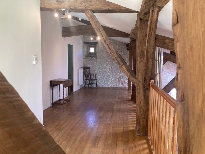 Image No.10-3 Bed House for sale