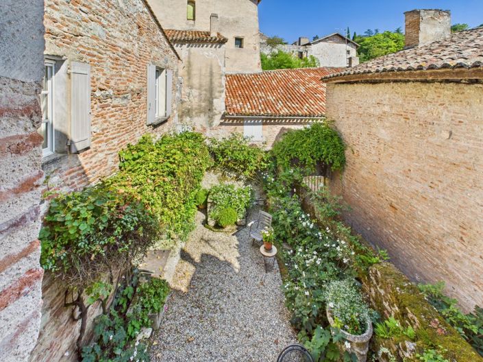 Image No.2-3 Bed Village House for sale