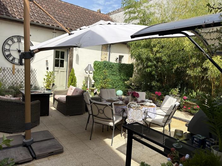 Image No.2-4 Bed House for sale