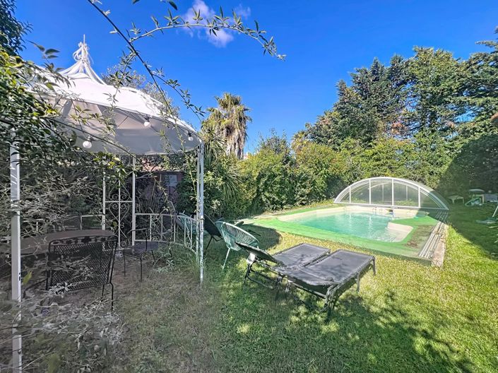 Image No.1-3 Bed House for sale