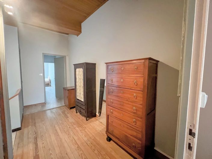 Image No.15-3 Bed House for sale