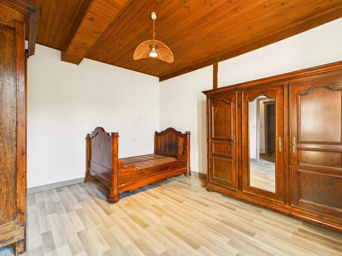 Image No.7-4 Bed House for sale