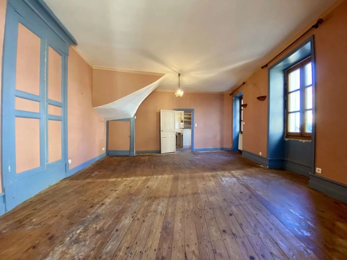 Image No.5-4 Bed Village House for sale