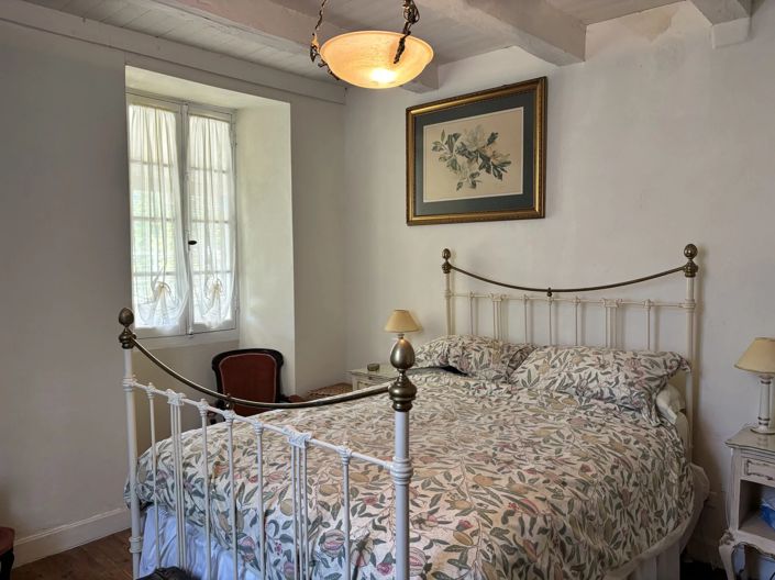 Image No.10-4 Bed Farmhouse for sale