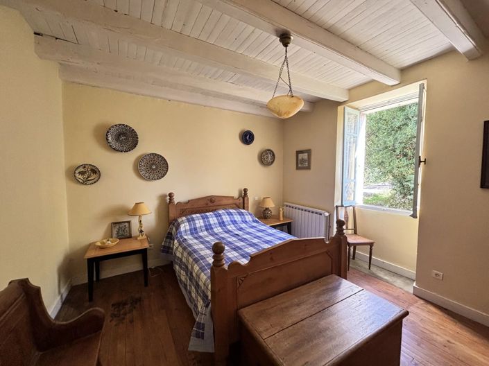 Image No.11-4 Bed Farmhouse for sale