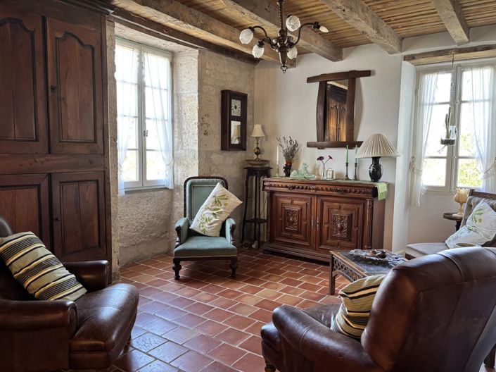 Image No.8-4 Bed Farmhouse for sale