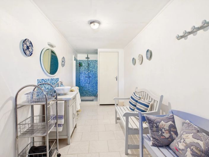 Image No.10-5 Bed House for sale