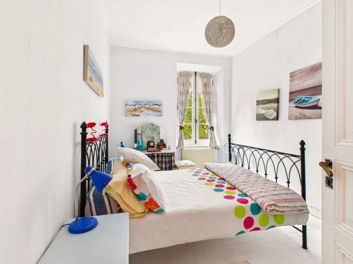 Image No.12-5 Bed House for sale