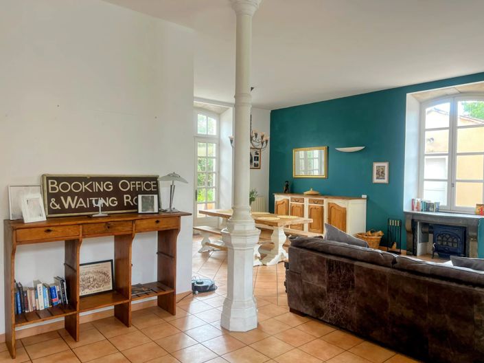 Image No.6-3 Bed House for sale