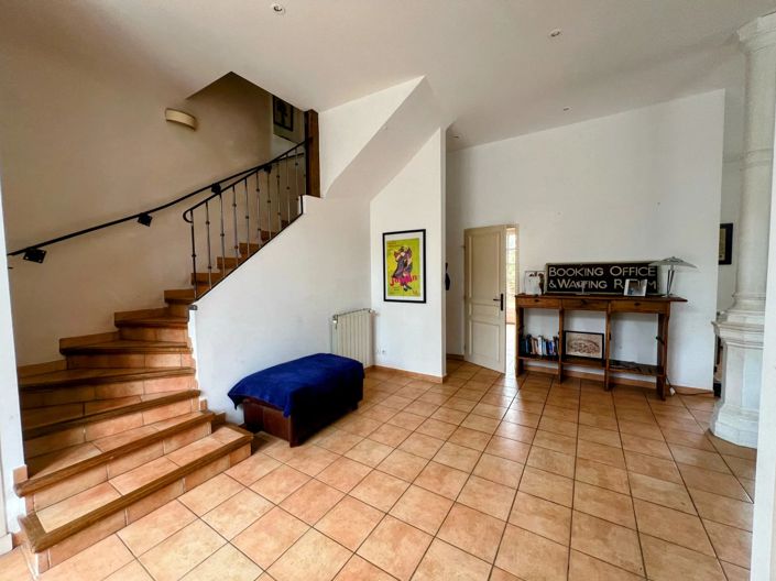 Image No.8-3 Bed House for sale