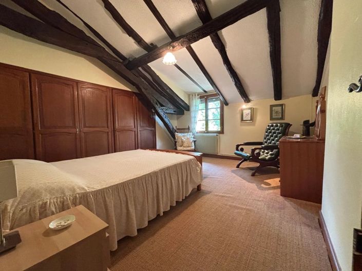 Image No.7-8 Bed House for sale