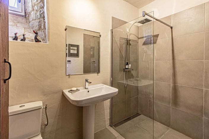 Image No.13-4 Bed House for sale