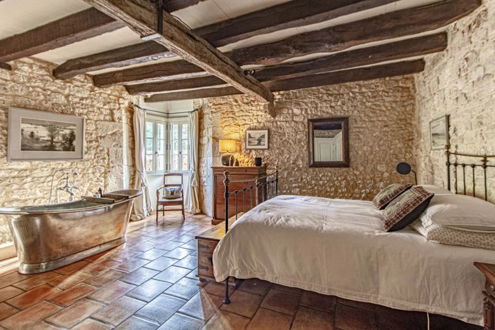 Image No.7-4 Bed House for sale