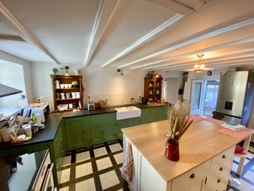 815729ff113a2b69de220bbfeab3e37e779b3a0ba0192