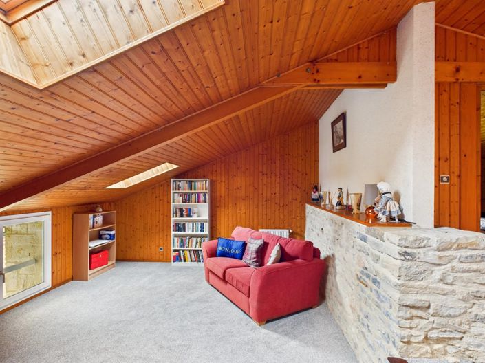 Image No.8-3 Bed Village House for sale