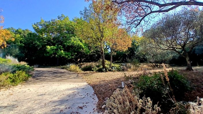 Image No.3-5 Bed House for sale