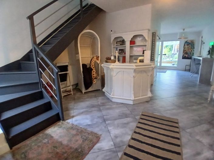 Image No.10-5 Bed House for sale