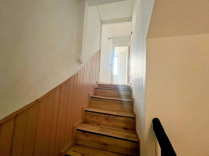 Image No.14-4 Bed House for sale