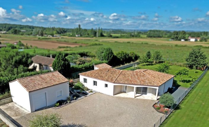 Image No.1-3 Bed Village House for sale