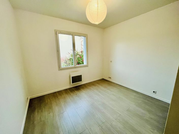 Image No.10-3 Bed Village House for sale