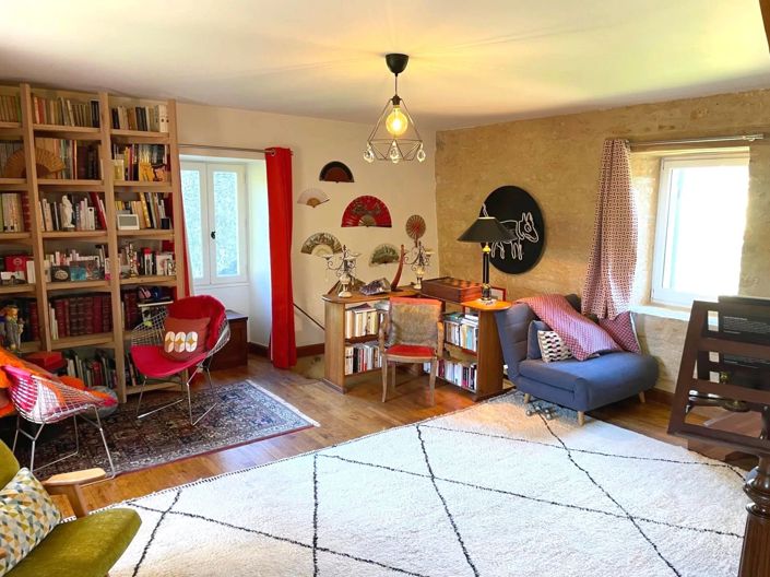 Image No.7-4 Bed House for sale